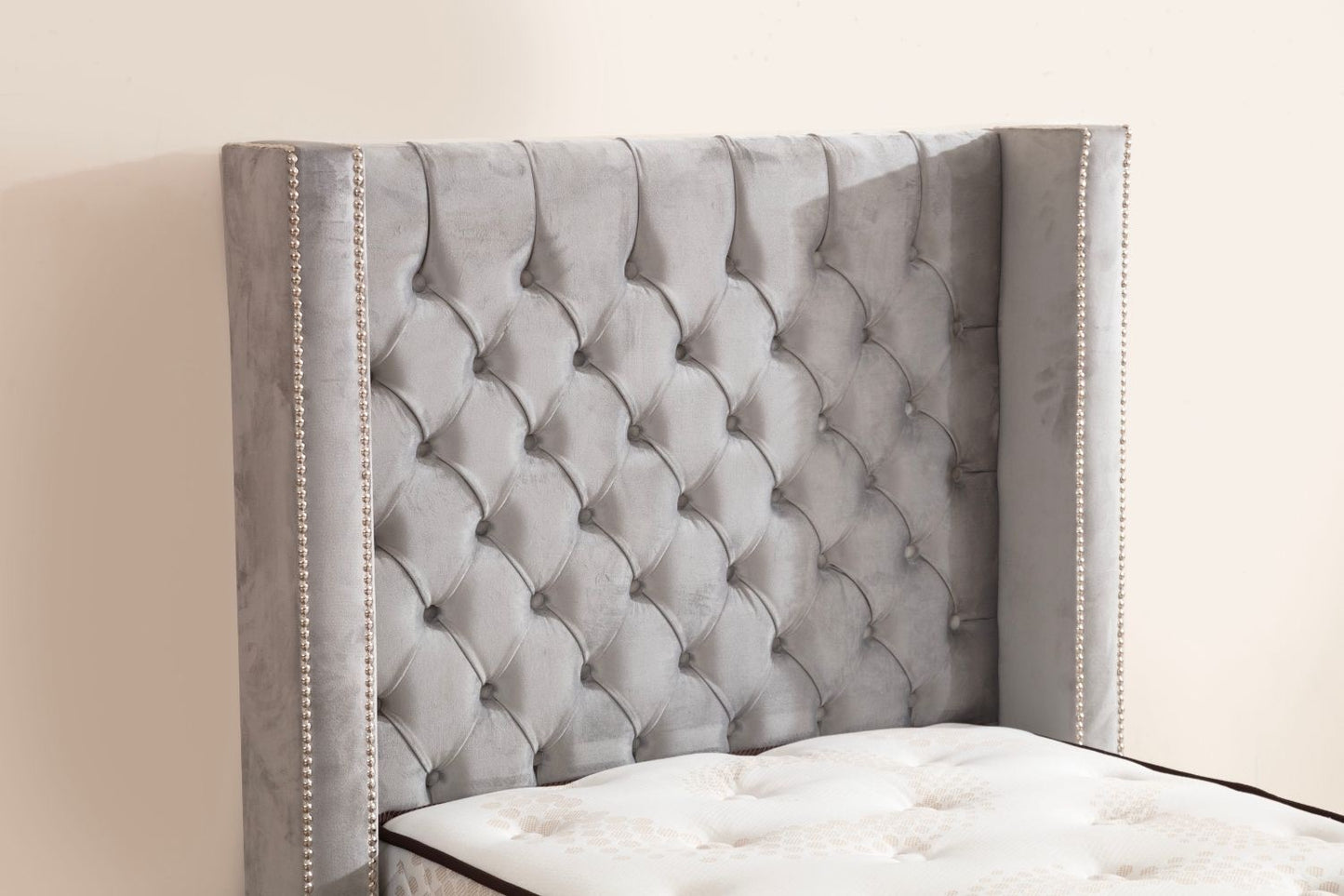 LIT COFFRE CLOUTÉ GRIS - ENFANT